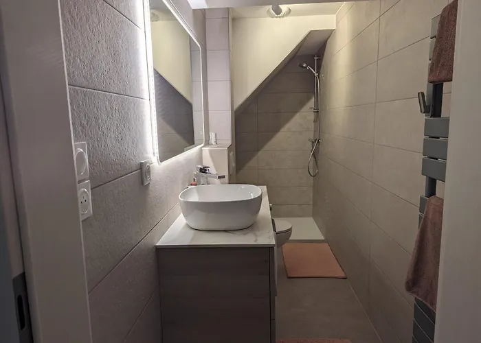 La-haut Au Lacblanc, 3 Pieces, 2 Chambres, Balcon, Cave Apartamento *