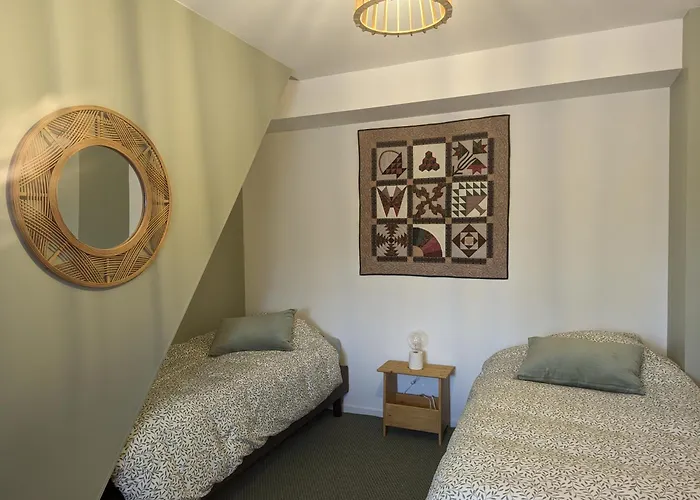La-haut Au Lacblanc, 3 Pieces, 2 Chambres, Balcon, Cave *